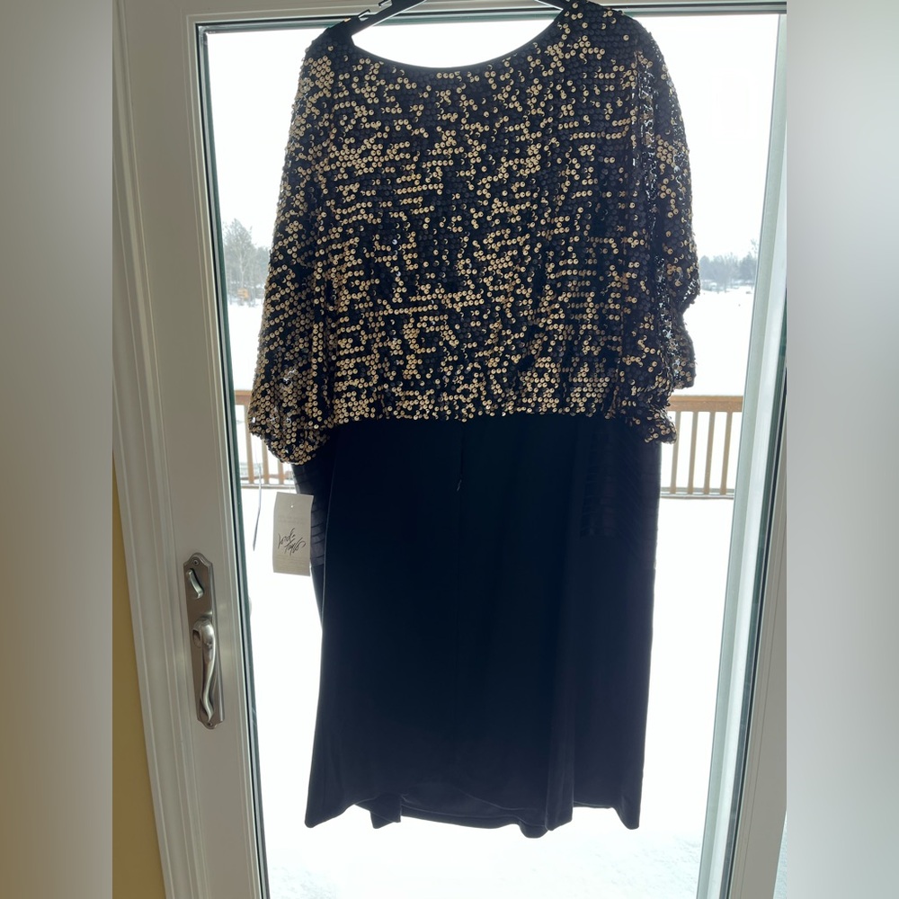 Tahari Woman Black and Gold Sequin Short Sleeve Dress - Picture 7 of 10